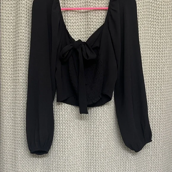 Elegant Black Women's Top - Picture 2 of 4